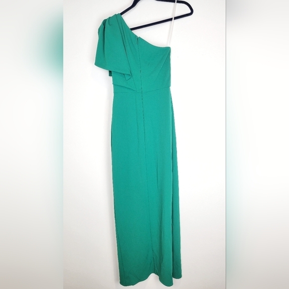 NWT Aqua Bloomingdales Bow One Shoulder Column Gown in Green Sie 4 - Picture 3 of 10